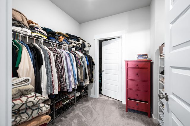 643 Snap Dragon Ln, Hendersonville, TN 37075