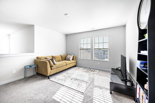 643 Snap Dragon Ln, Hendersonville, TN 37075