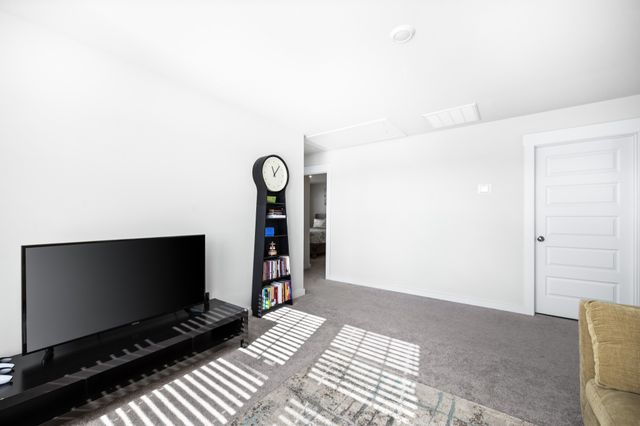 643 Snap Dragon Ln, Hendersonville, TN 37075