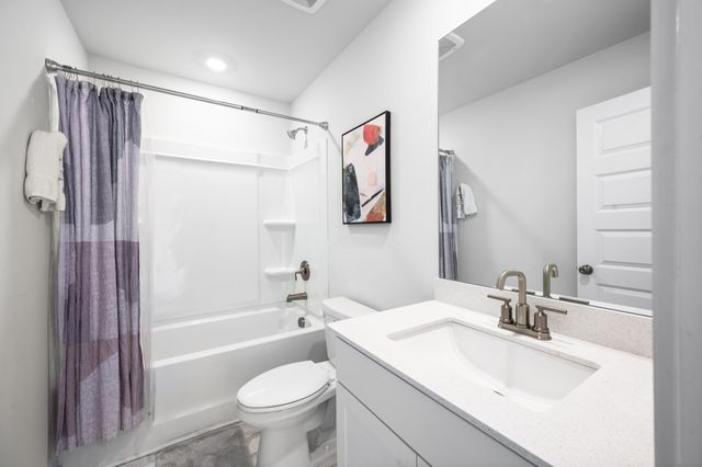 643 Snap Dragon Ln, Hendersonville, TN 37075