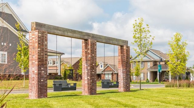 643 Snap Dragon Ln, Hendersonville, TN 37075