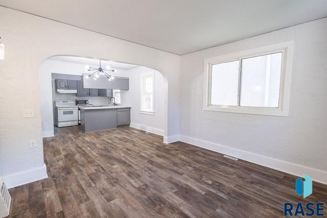 514 N French Ave Avenue, Sioux Falls, SD 57103