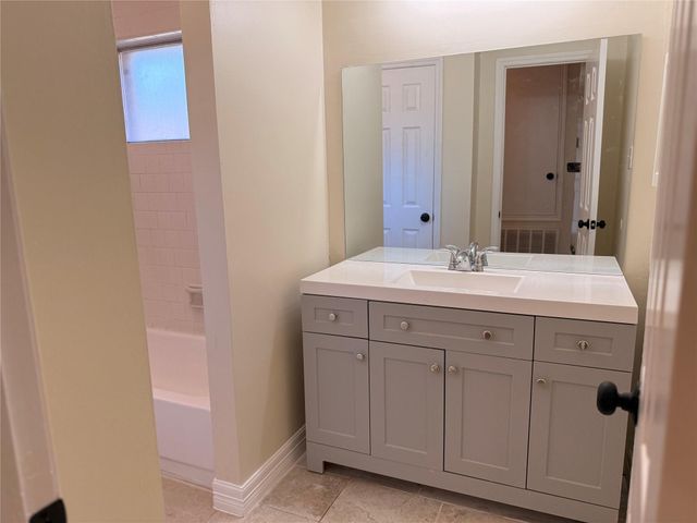 16322 Ginger Run Way, Sugar Land, TX 77498