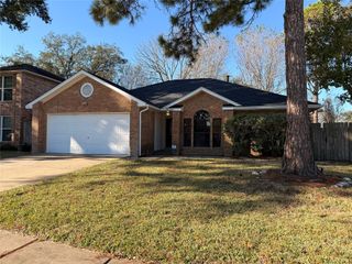 16322 Ginger Run Way, Sugar Land, TX 77498