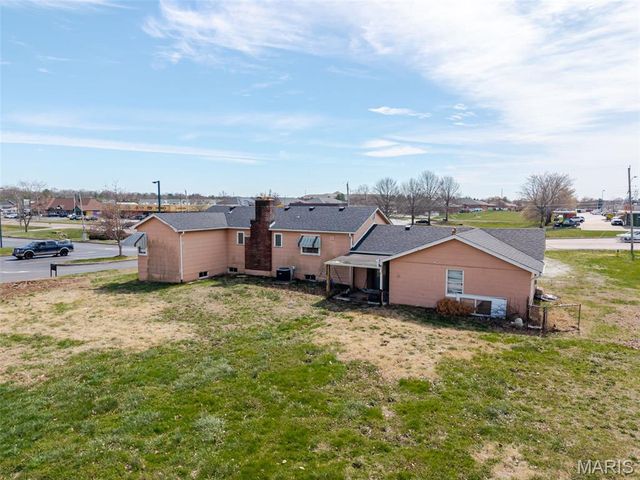 716 W Highway 50, O'fallon, IL 62269