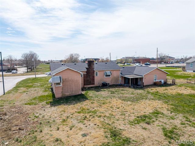 716 W Highway 50, O'fallon, IL 62269