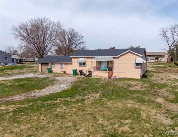 716 W Highway 50, O'fallon, IL 62269
