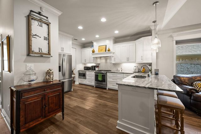25 Piper Lane, Little Rock, AR 72223