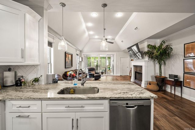 25 Piper Lane, Little Rock, AR 72223