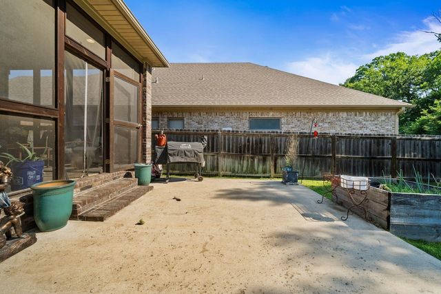 25 Piper Lane, Little Rock, AR 72223