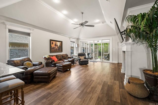 25 Piper Lane, Little Rock, AR 72223