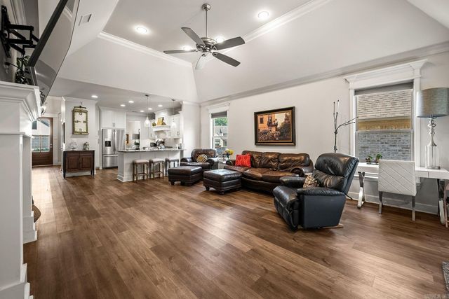 25 Piper Lane, Little Rock, AR 72223