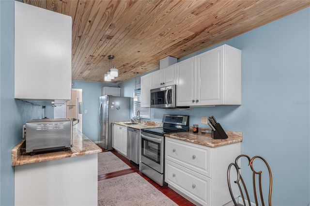 2518 FORT LANE ROAD, Geneva, FL 32732