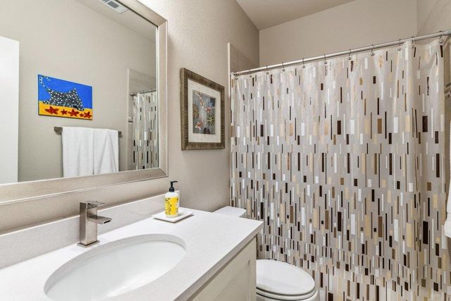 2 Prestonwood CV, Lakeway, TX 78734