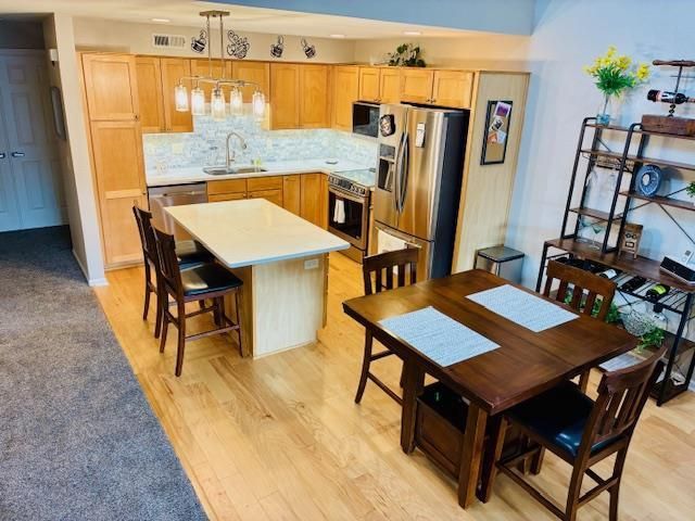 5422 Patriot Drive, Madison, WI 53718