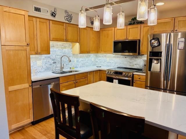 5422 Patriot Drive, Madison, WI 53718