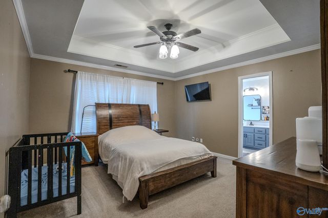 2003 Cedarwood Drive SW, Hartselle, AL 35640