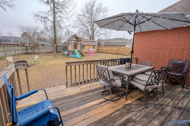 2003 Cedarwood Drive SW, Hartselle, AL 35640