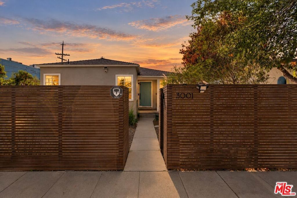3001 Beach Avenue, Venice, CA 90291 — photo 2