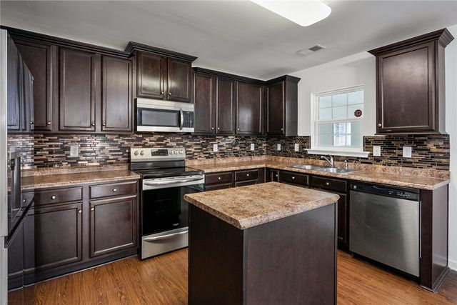 206 Farlow Court, Anderson, SC 29621