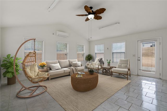 206 Farlow Court, Anderson, SC 29621