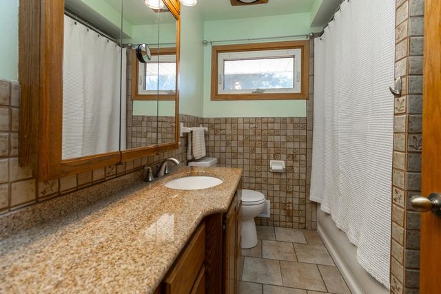 2842 Marion Street, Roseville, MN 55113