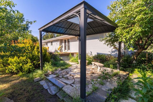 2842 Marion Street, Roseville, MN 55113