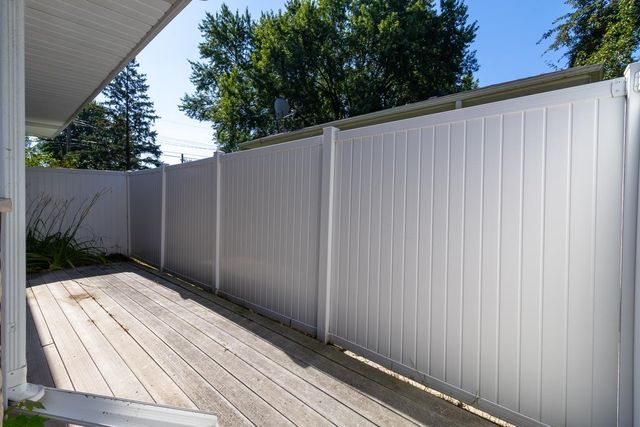 2842 Marion Street, Roseville, MN 55113
