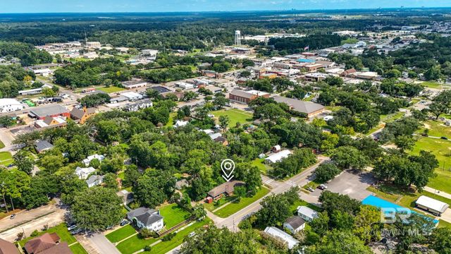 400 N Pine Street, Foley, AL 36535