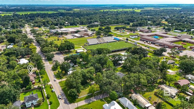 400 N Pine Street, Foley, AL 36535