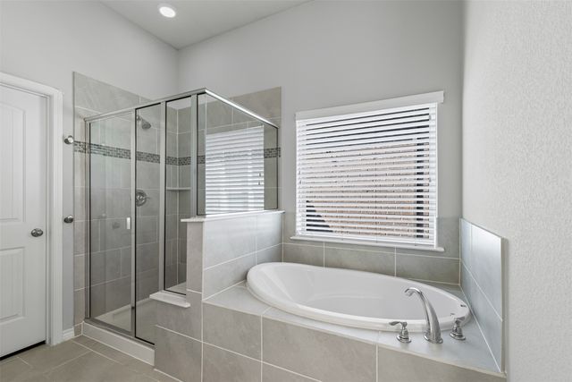 3804 Carmel Hills Drive, Denton, TX 76208