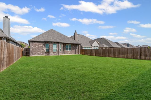 3804 Carmel Hills Drive, Denton, TX 76208