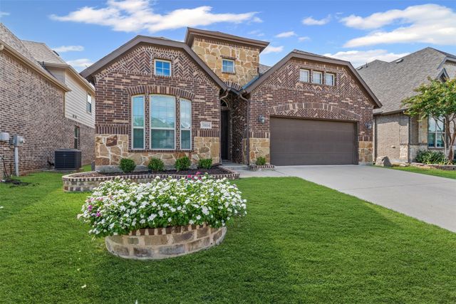 3804 Carmel Hills Drive, Denton, TX 76208