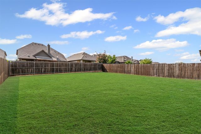 3804 Carmel Hills Drive, Denton, TX 76208