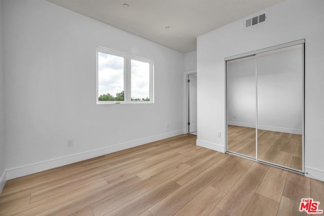 4703 Saturn Street, Los Angeles, CA 90019