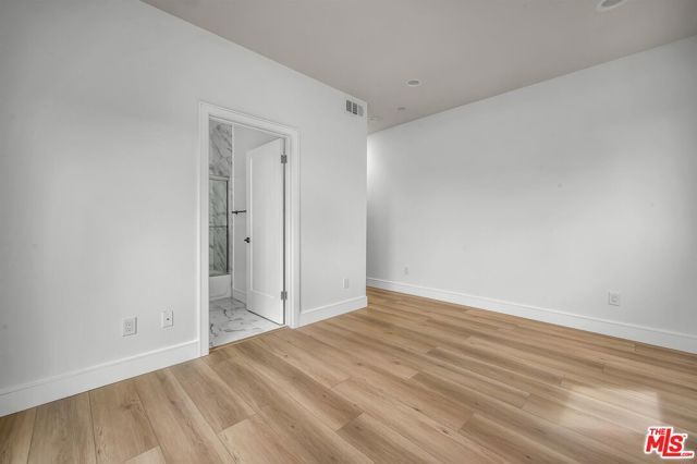 4703 Saturn Street, Los Angeles, CA 90019