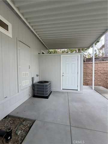 5200 Heil Avenue 64, Huntington Beach, CA 92649