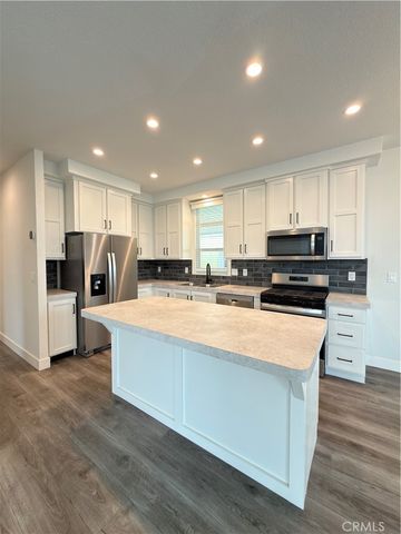 5200 Heil Avenue 64, Huntington Beach, CA 92649