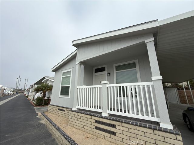 5200 Heil Avenue 64, Huntington Beach, CA 92649