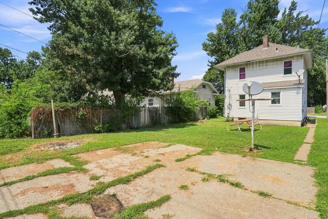 174 16th Avenue, East Moline, IL 61244