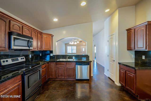 1133 E Hedrick Drive, Tucson, AZ 85719