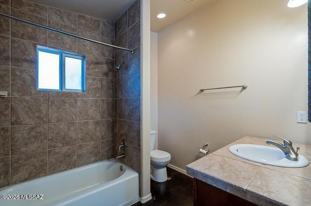 1133 E Hedrick Drive, Tucson, AZ 85719