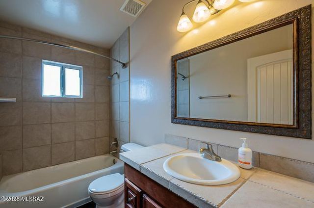 1133 E Hedrick Drive, Tucson, AZ 85719