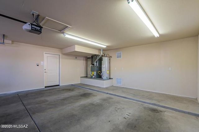 1133 E Hedrick Drive, Tucson, AZ 85719