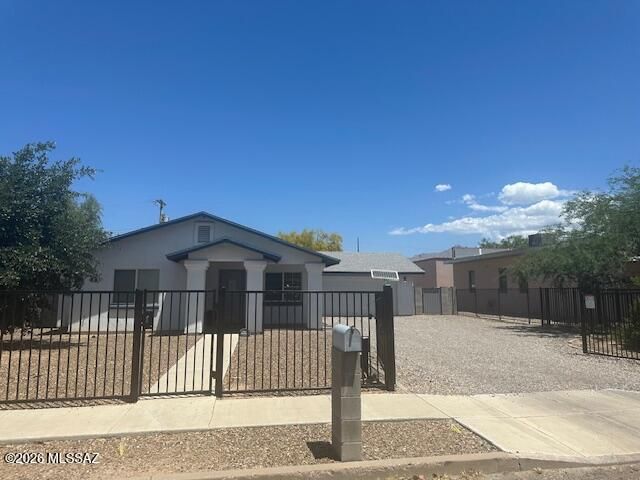 1133 E Hedrick Drive, Tucson, AZ 85719