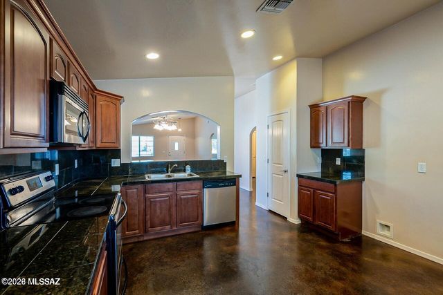 1133 E Hedrick Drive, Tucson, AZ 85719