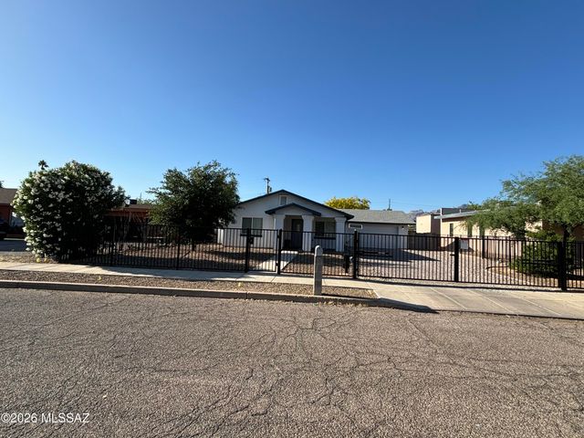 1133 E Hedrick Drive, Tucson, AZ 85719