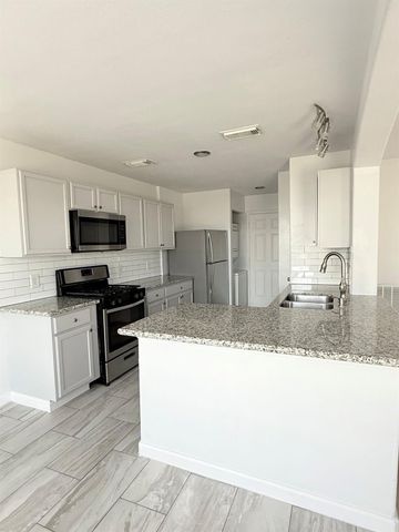 6810 Strathmore Place Court, Katy, TX 77449