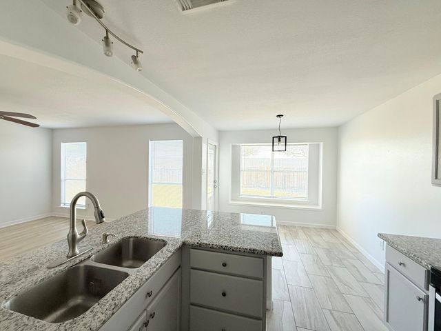 6810 Strathmore Place Court, Katy, TX 77449