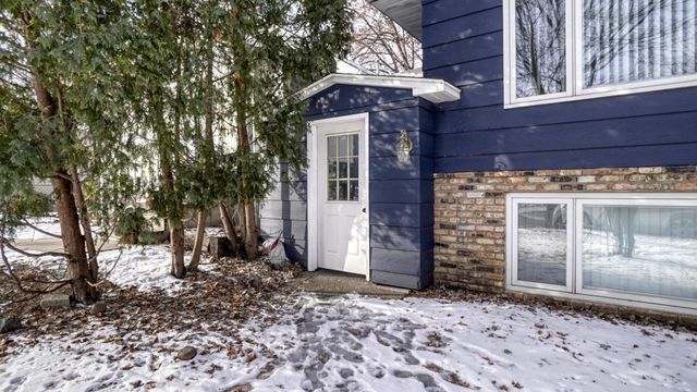 5552 1st Avenue S 2, Minneapolis, MN 55419